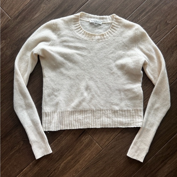 White + Warren - Picture 3 of 5